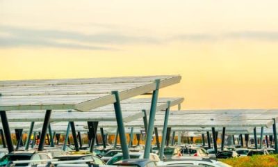 parking couvert avec solaire et couché de soleil